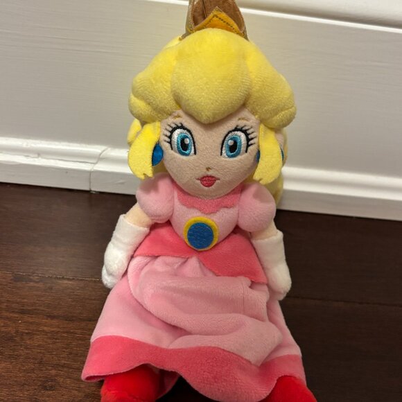 Nintendo Super Mario Princess Peach Plush Doll - Picture 2 of 6